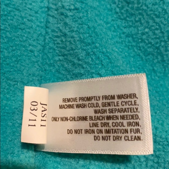 Old Navy Puffer coat - Picture 11 of 15